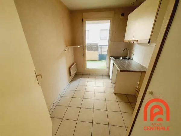 T3 AVEC GARAGE PROCHE GRANGE BLANCHE