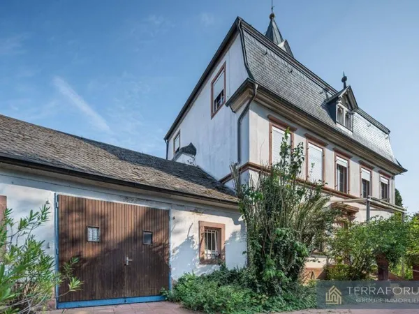 Maison 10 pièces 280 m²