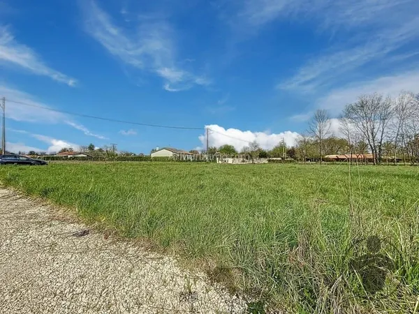 Terrain à bâtir de 743 m² - Étude de sol réalisée