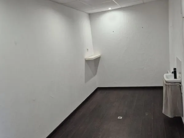 Local bureaux T2 25 m2 au centre de Fronton