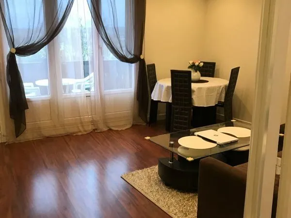 Appartement 2 pièces 48m2 au dernier étages avec ascenseur