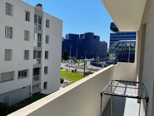 Coloc proche métro st JUST avec parking gratuit