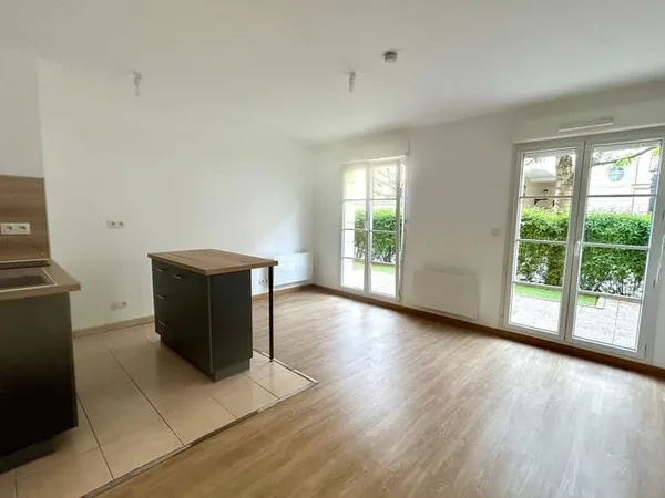 Studio 1 pièce 28 m²