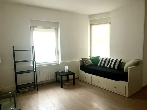 STUDIO 29.44M²-BALCON-CAVE