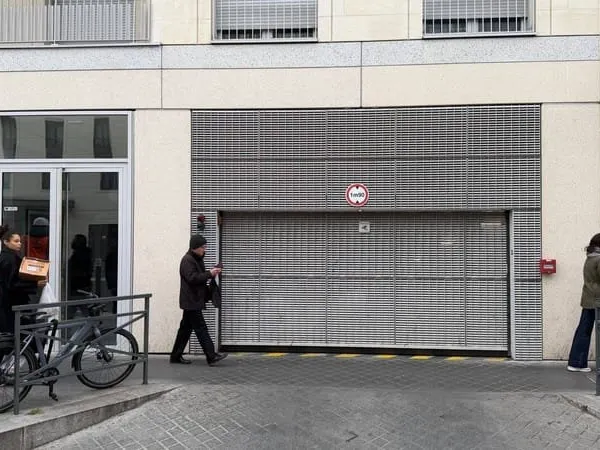 Parking 12 m²