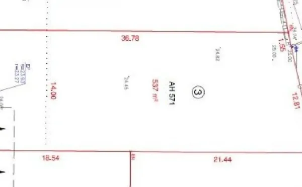 Terrain 537 m²