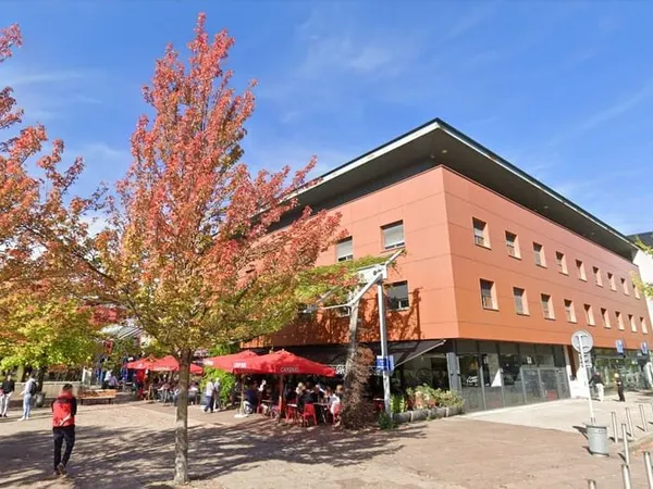 BUREAUX - 252.42 M2 - DEPARTEMENT DE L ISERE - ECHIROLLES