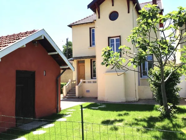 Séduisante et Paisible Maison idéalement située