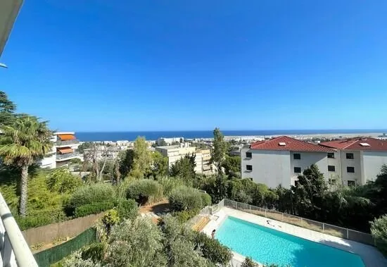 LOCATION MEUBLE NICE - CORNICHE FLEURIE