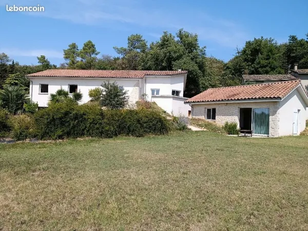 Villa + dépendance habitable