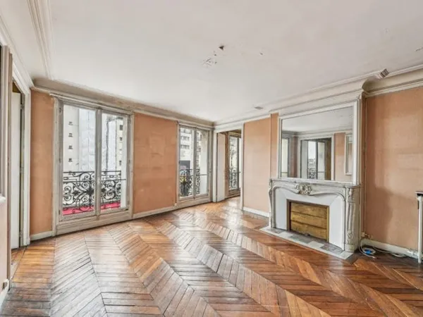 EXCLUSIVITÉ - Appartement 5 pièces - Pl de Clichy