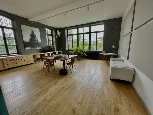 Bureau 100 m²