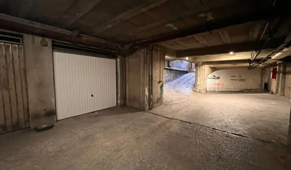 Parking/Garage/Box 21 m²