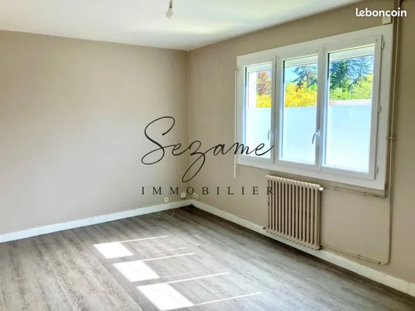 Angoulême St Cybard - Agréable Maison F4, garage et jardin clos