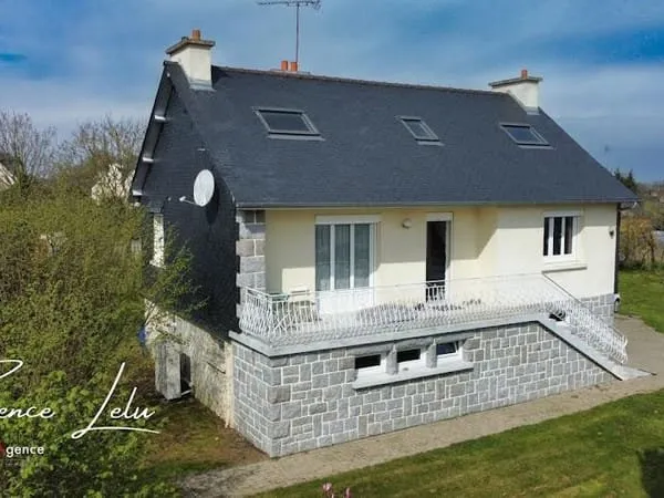 Maison 8 pièces 130 m²