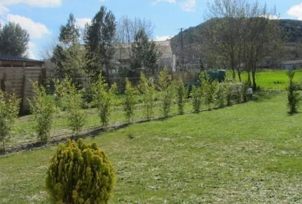 Construction neuve 2 chambres sur grand terrain toutes garan