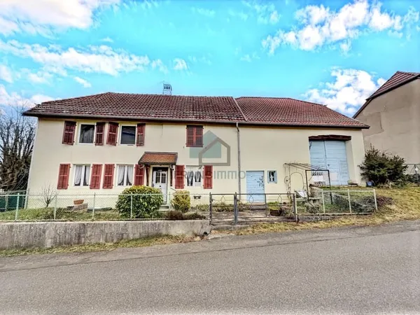 MONTECHEROUX - ANCIENNE FERME AVEC GRAND TERRAIN