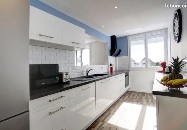 Chambre meublée en colocation - Bail mobilité - 350 CC - Disponible