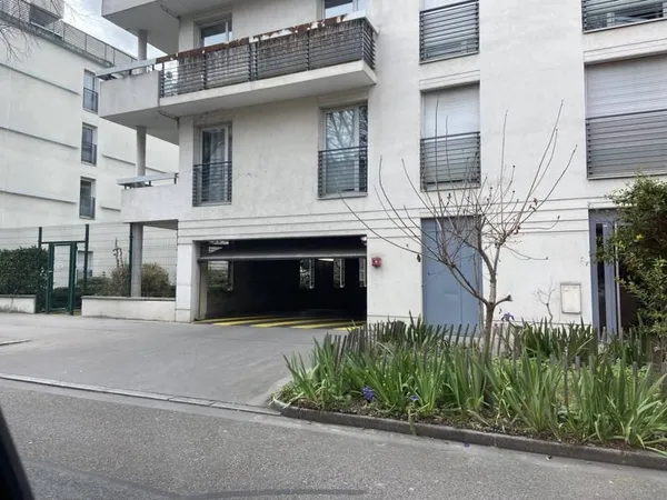 Parking 25 m²