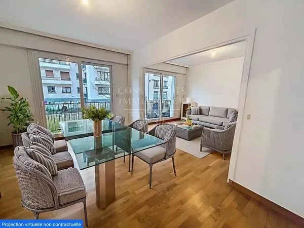 APPARTEMENT EXPOSE SUD AVEC BALCON