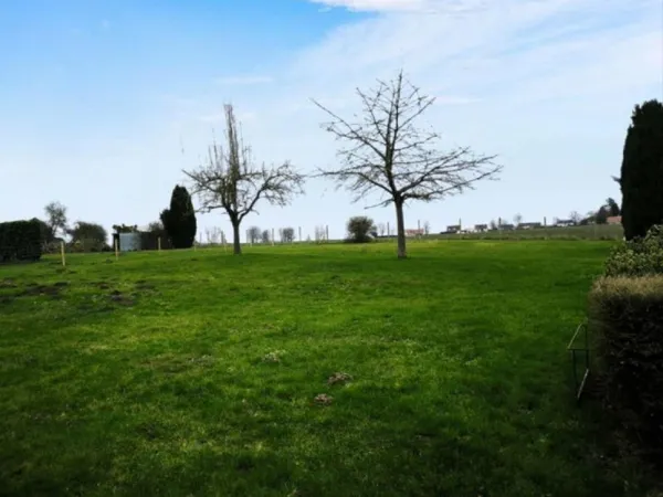Terrain 866 m²