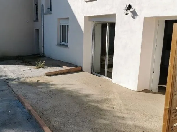 Logement T3 location Quincieux 850 euros