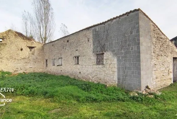 Grange à vendre 1 pièces SECONDIGNE SUR BELLE (79)
