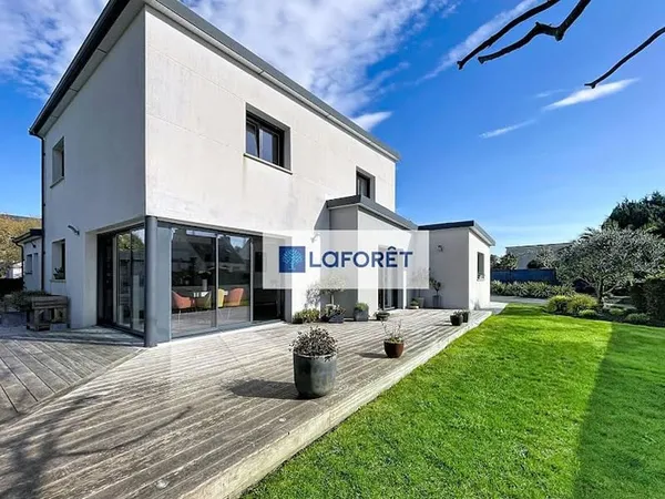 Maison 7 pièces 156 m²