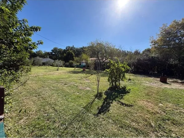 Terrain viabilisé 989m2