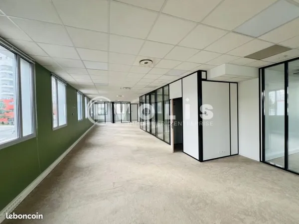 Bureaux 264 m²