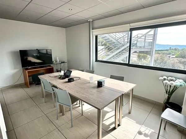 BUREAU 34m2 À LOUER