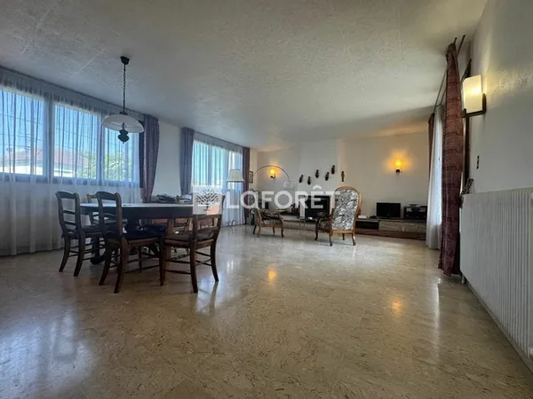 Maison Montfermeil 9 pièces 176.23 m2 + 86m2