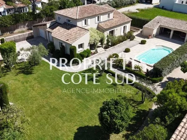 Villa 7 pièces 190 m²