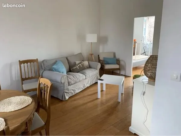 Loue appartement 2 ch 55m2 500m de la catho