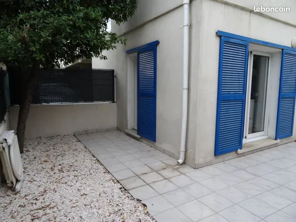 App T2 meublé, clim +parking + jardin