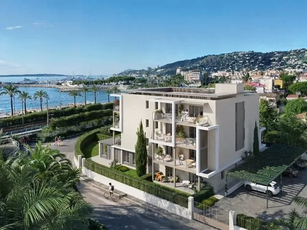 Proche mer - 4 pièces en rez-de-jardin avec vaste jardin et deux parkings