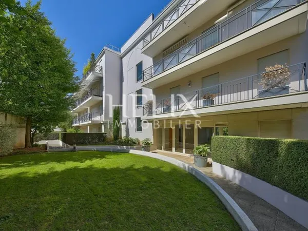 Appartement Le Vésinet 3 pièces 84 m2 avec balcon et terrasse