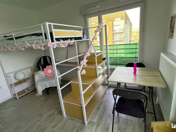 Studio 1 pièce 22 m²