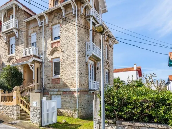 Maison de luxe 10 pièces 343 m²