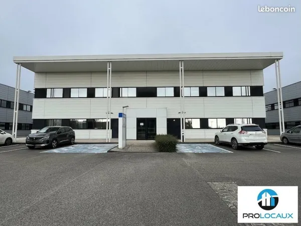 Bureaux 1 233 m²