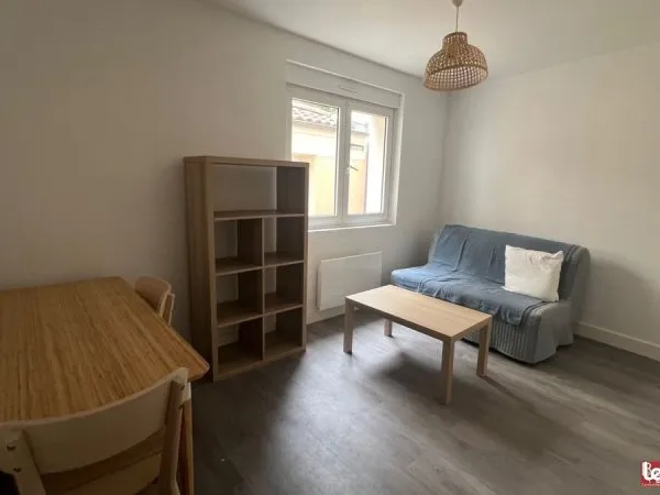 Studio 1 pièce 19 m²