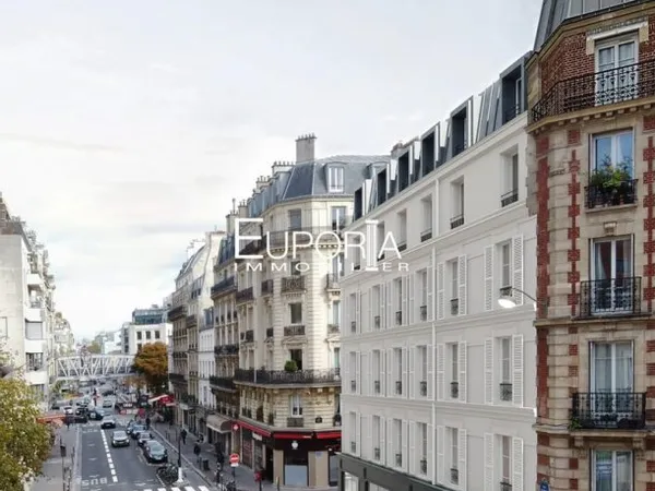Appartement T4 de 101m² avec terrasse de 15m2 Paris 15ème