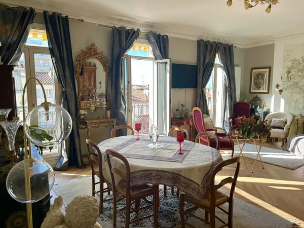 Appartement 3 pièces 109 m²