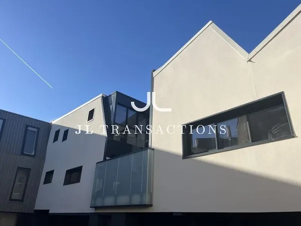 Parking/Garage/Box 141 m²
