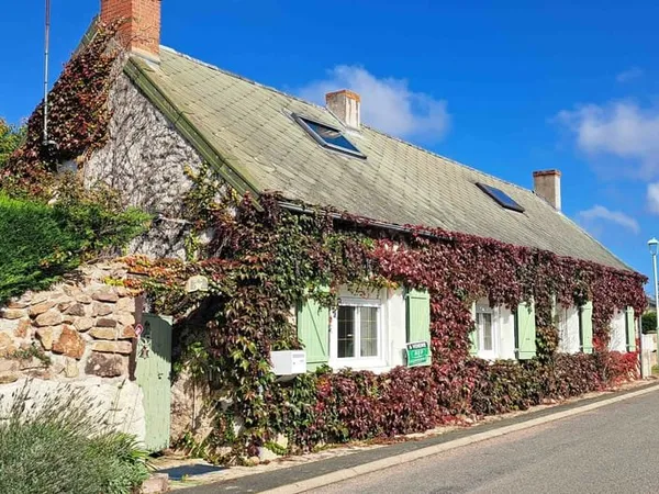 PRIX EN BAISSE !! Longère de plain-pied et grand jardin au calme