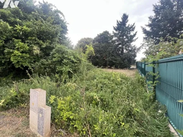 Terrain 956 m²