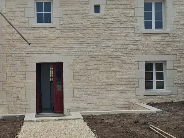 Location Duplex T4