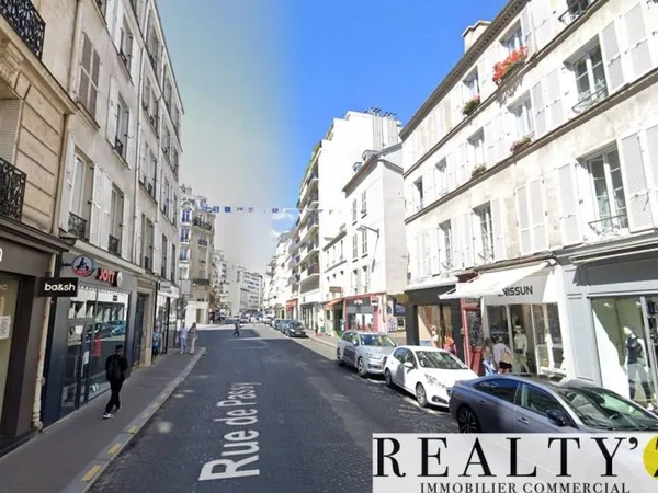 Boutique 2 pièces 135 m²