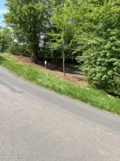 Terrain de loisir 3 du mètre avec accès route