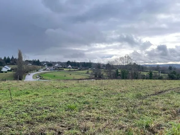 Terrain 1325 m²